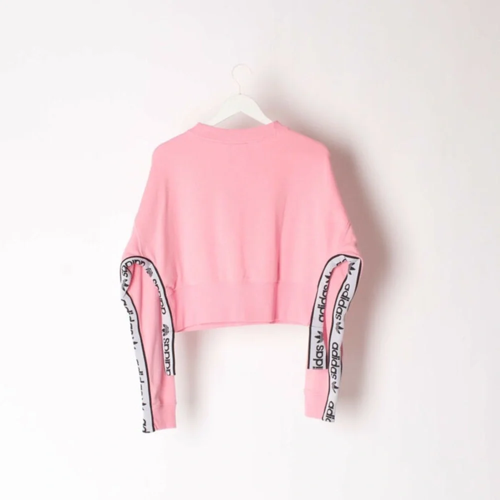 Like New Adidas Side Tape Cropped crewneck Sweatshirt - Picture 4 of 7